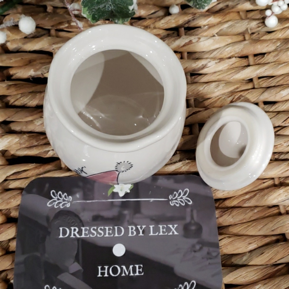 NWT VHTF Rae Dunn Creamer / Lid  Merry Pink Hat - Picture 2 of 3